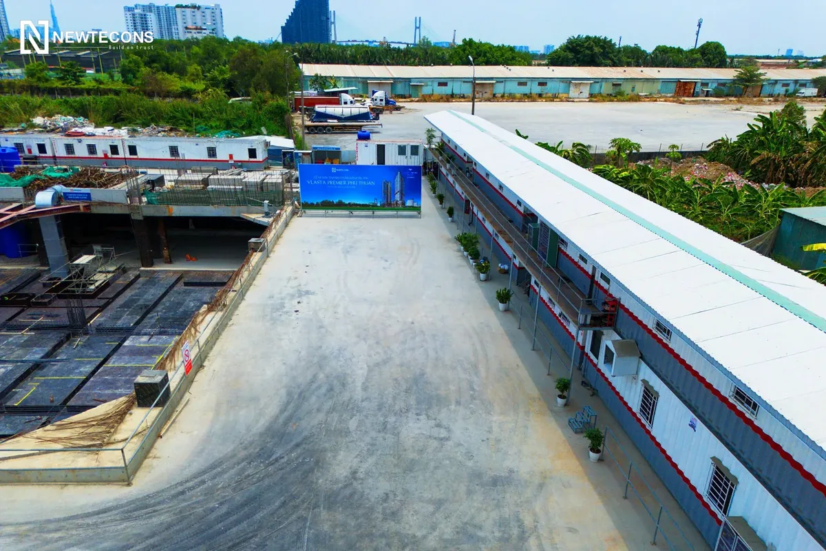 Tiến độ Vlasta Premier Phú Thuận tháng 5 2026