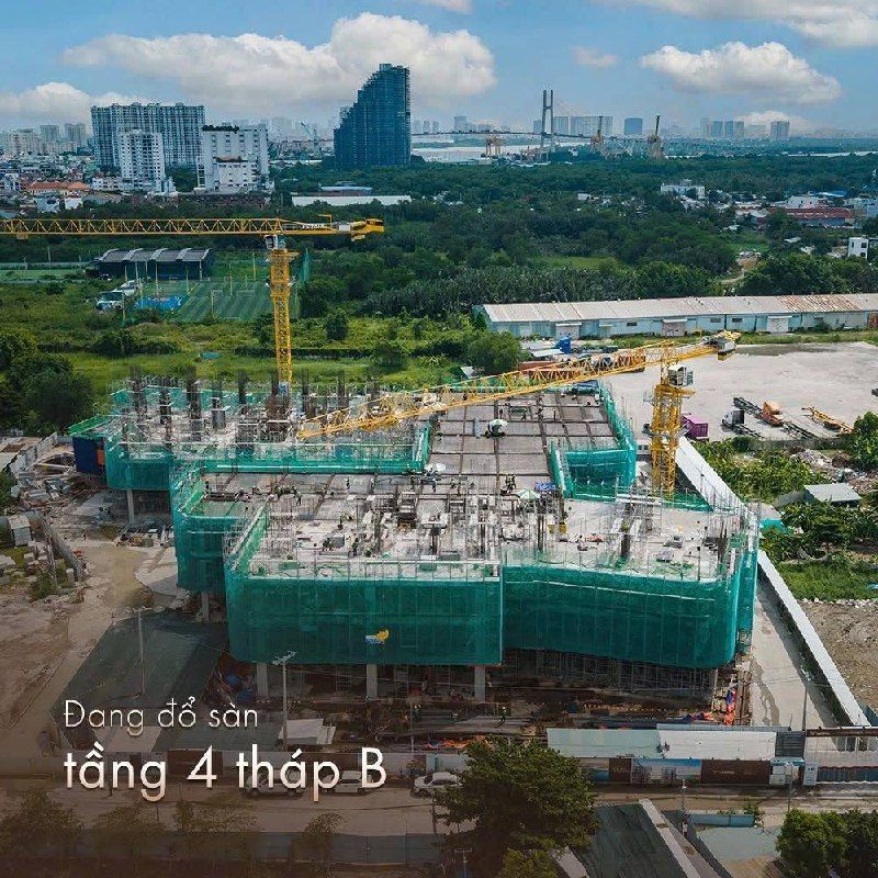 Khối đế Vlasta Premier Phú Thuận dự kiến hoàn thành tháng 7/2026 nhìn từ góc chụp flycam